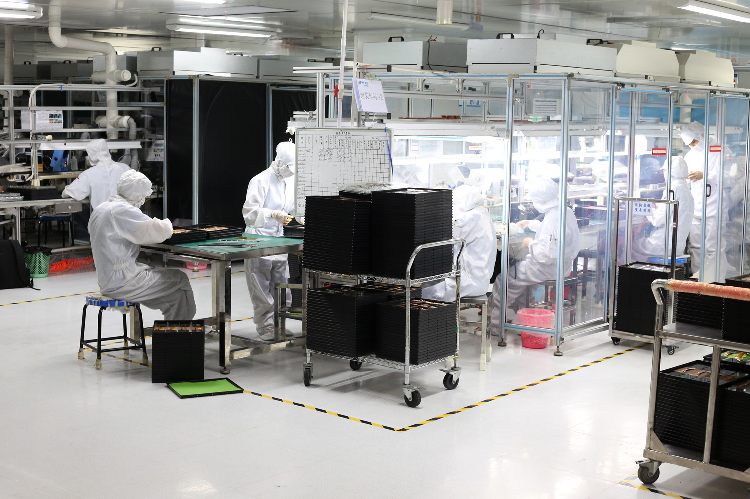 lcd顯示屏廠家，助力終端廠商快速投入生產(chǎn)【海飛智顯】